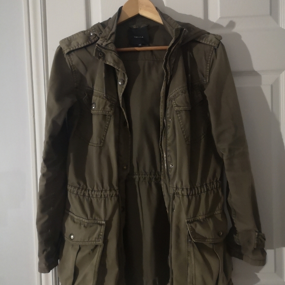 Fall coat small